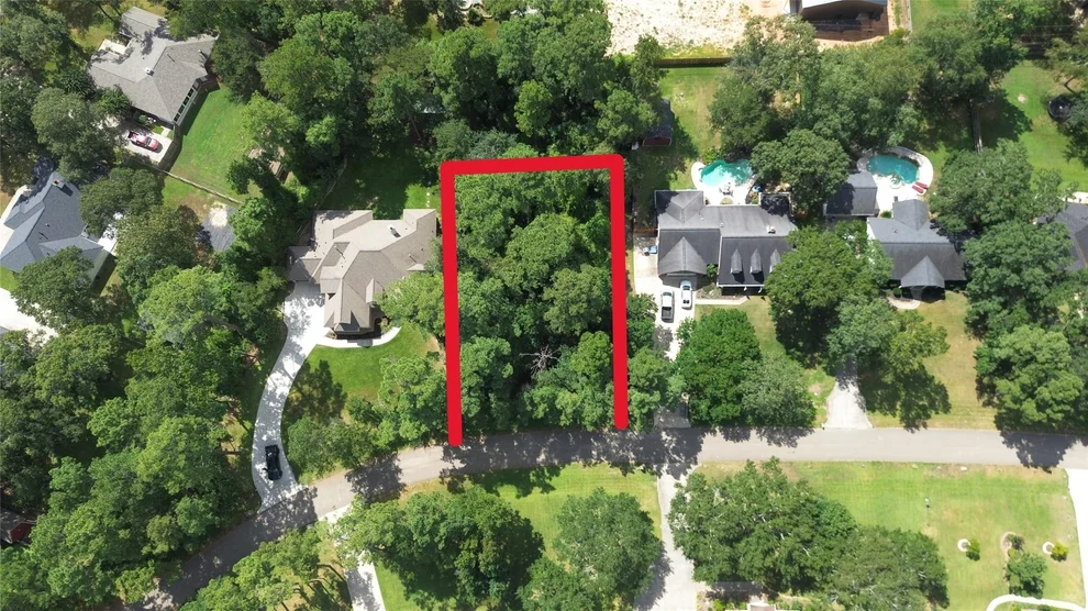 Unit for sale at 2404 Chantilly Lane, Conroe, TX 77384