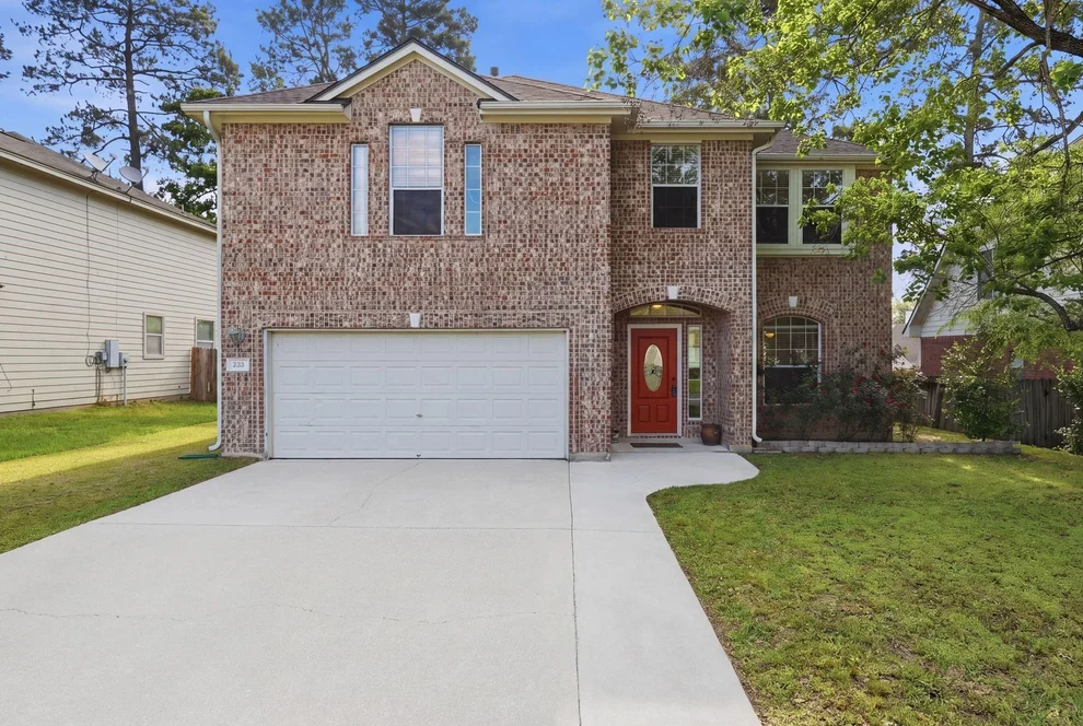 Unit for sale at 236 Doncaster Street, Conroe, TX 77303