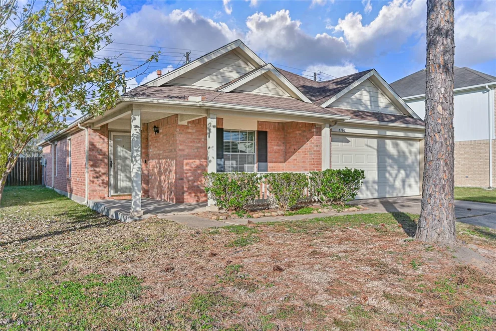 Unit for sale at 3107 Maryfield Lane, Pearland, TX 77581