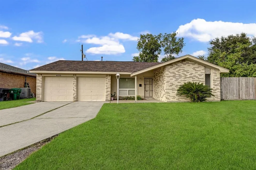 Unit for sale at 4322 Smooth Oak Lane, Houston, TX 77053