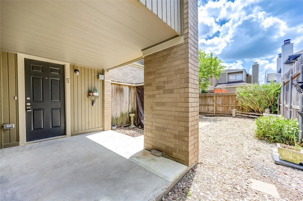 Unit for sale at 1920 Augusta Drive, Houston, TX 77057