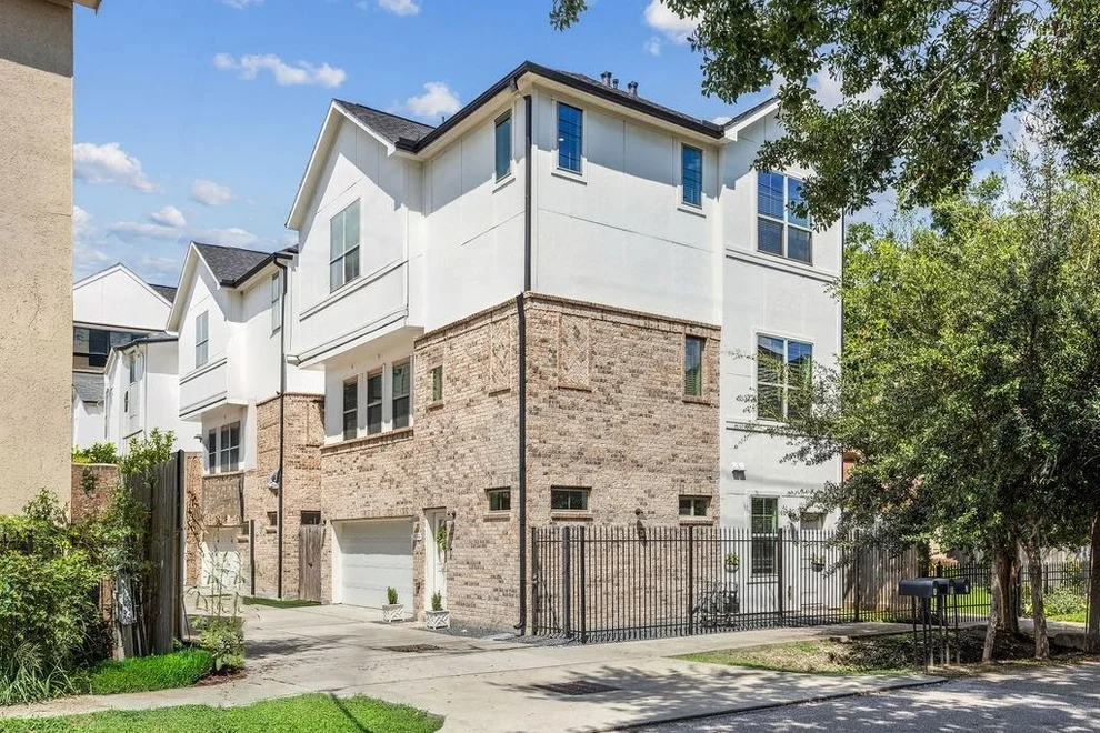 Unit for sale at 4310 Koehler Street, Houston, TX 77007