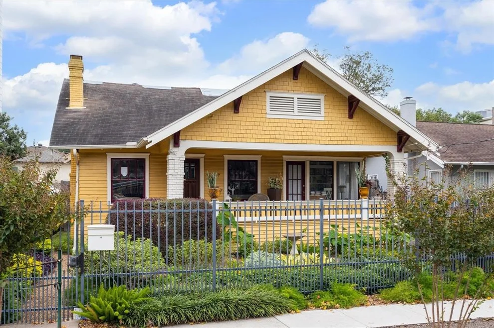 Unit for sale at 3509 Graustark, Houston, TX 77006