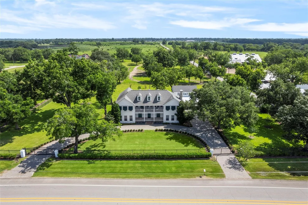 Unit for sale at 9827 Fm 2759 Road, Richmond, TX 77469
