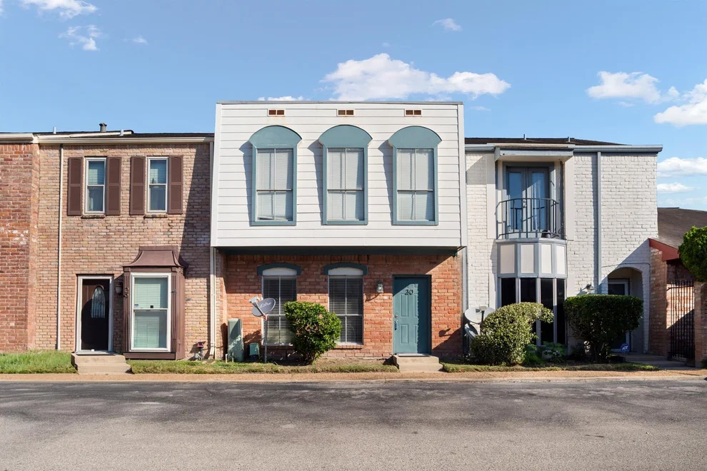 Unit for sale at 7700 Creekbend Drive, Houston, TX 77071