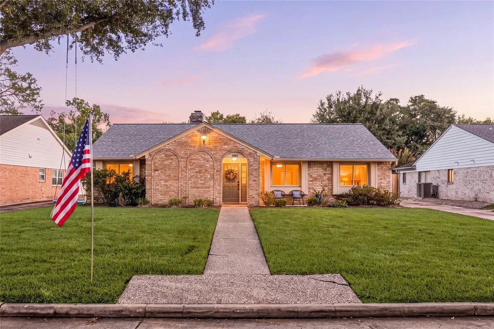 Unit for sale at 14511 Chadbourne Drive, Houston, TX 77079