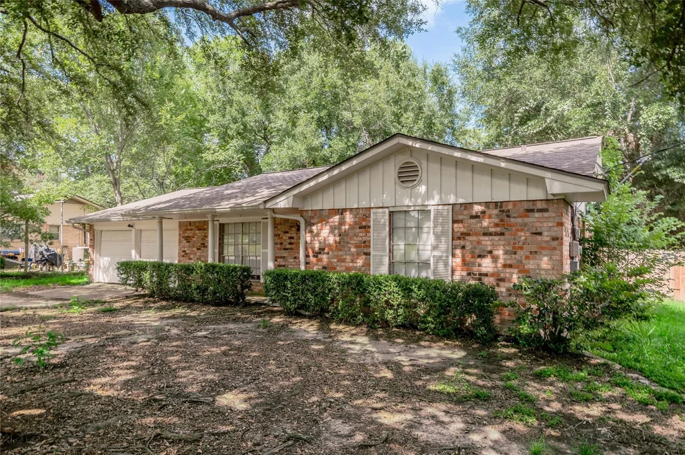 Unit for sale at 427 Sunnyside Street, Huntsville, TX 77320