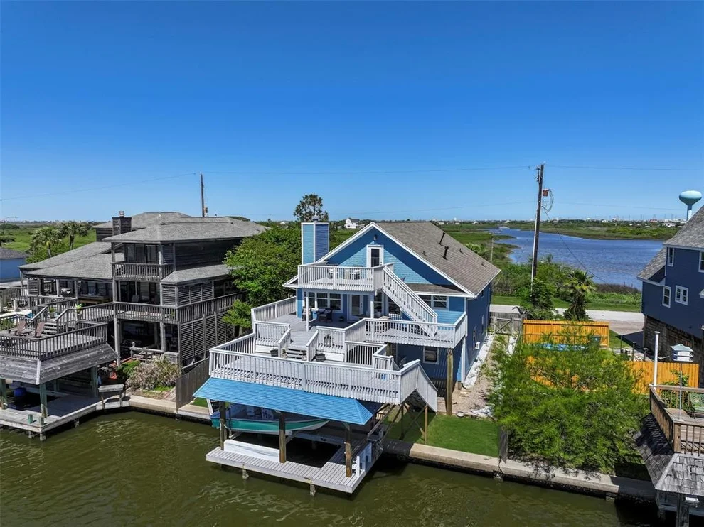 Unit for sale at 3931 Camino Real, Galveston, TX 77554