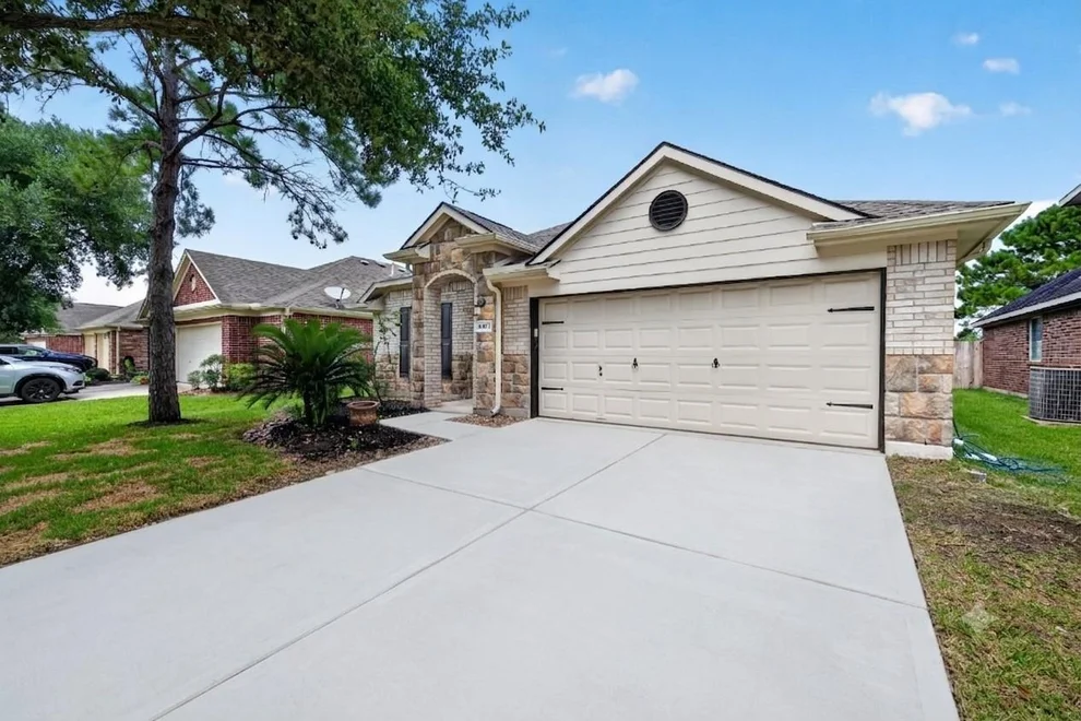 Unit for sale at 19922 Shore Meadows Lane, Richmond, TX 77407