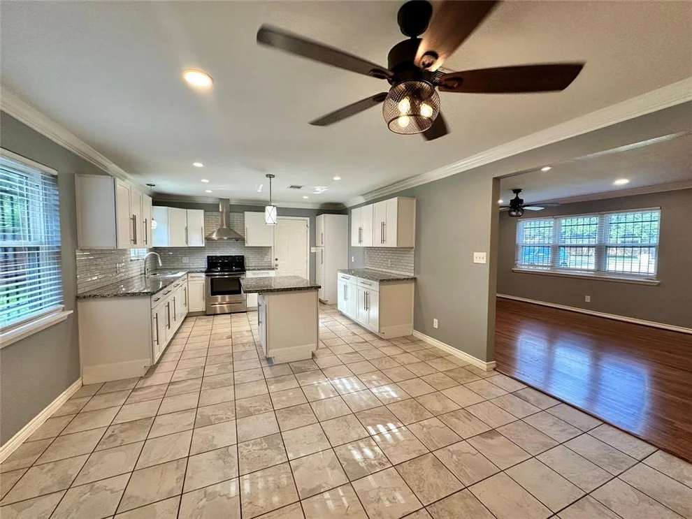 Unit for sale at 2206 S Houston Road, Pasadena, TX 77502