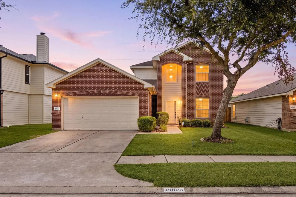 Unit for sale at 19823 Billineys Park Drive, Katy, TX 77449