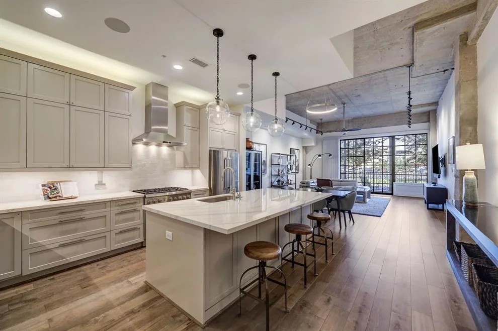 Unit for sale at 1714 Ashland Street, Houston, TX 77008