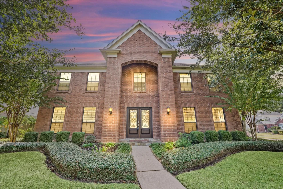 Unit for sale at 17223 Shadow Valley Drive, Spring, TX 77379