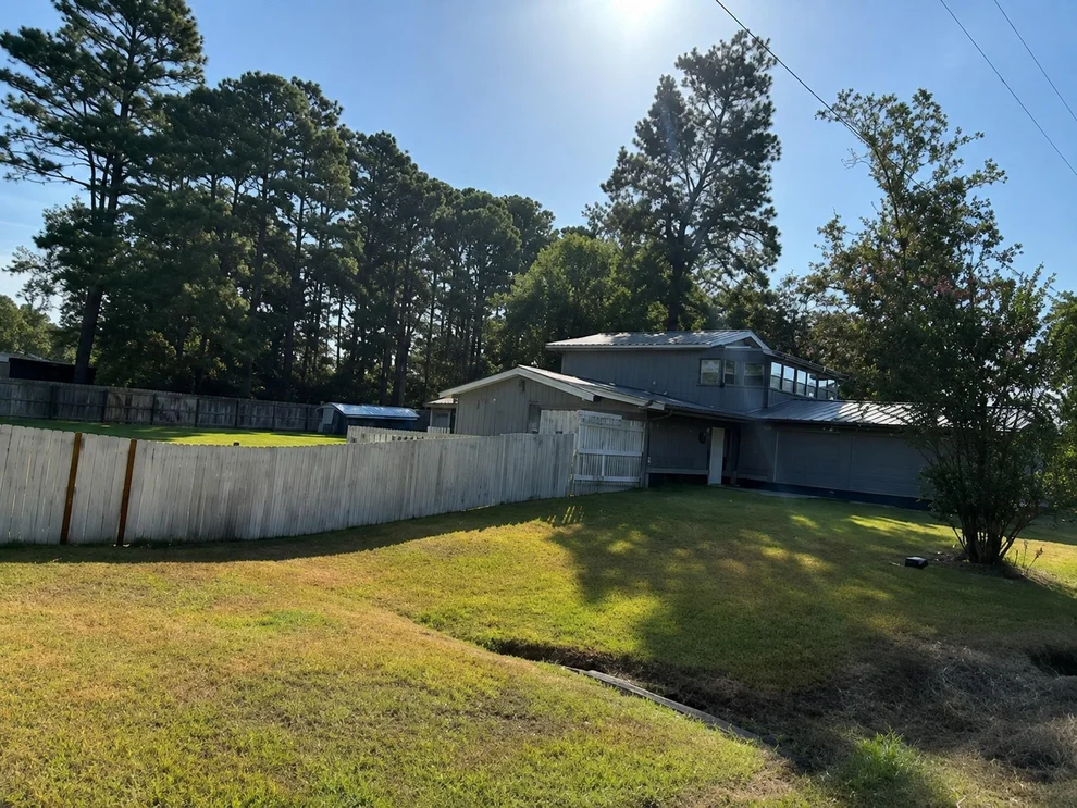 Unit for sale at 244 County Road 452, Bronson, TX 75930