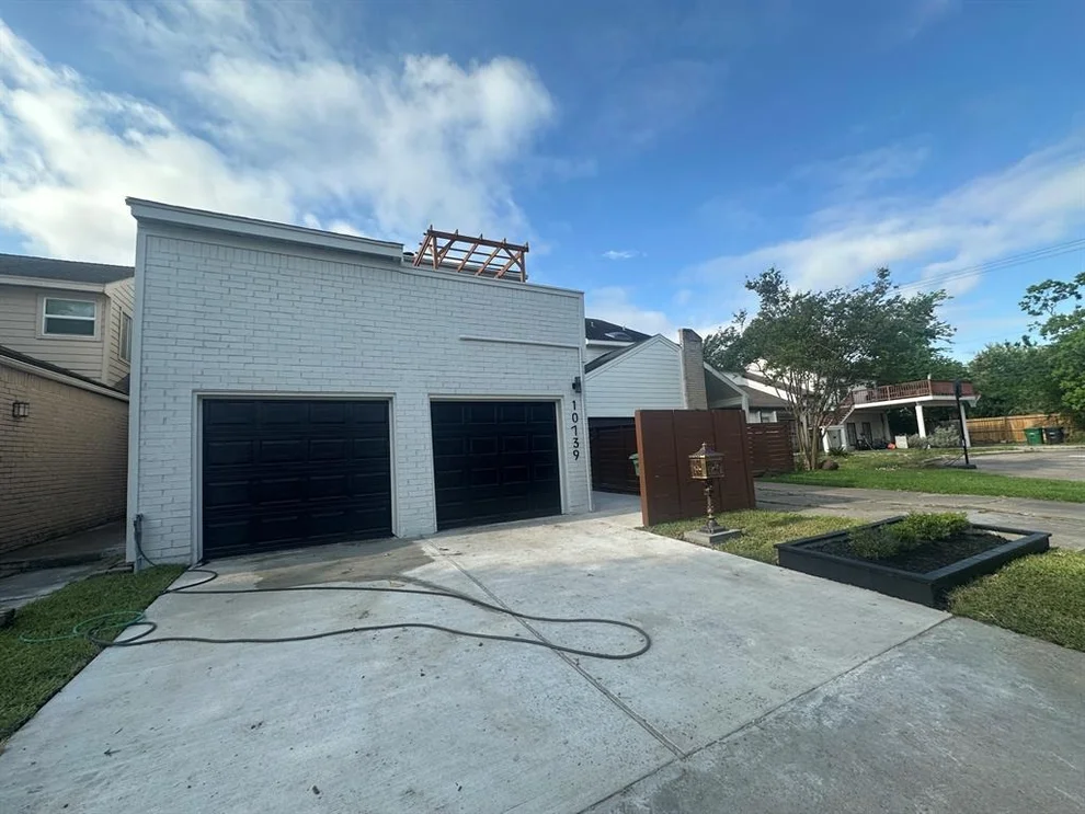 Unit for sale at 10739 Boardwalk Street, Houston, TX 77042