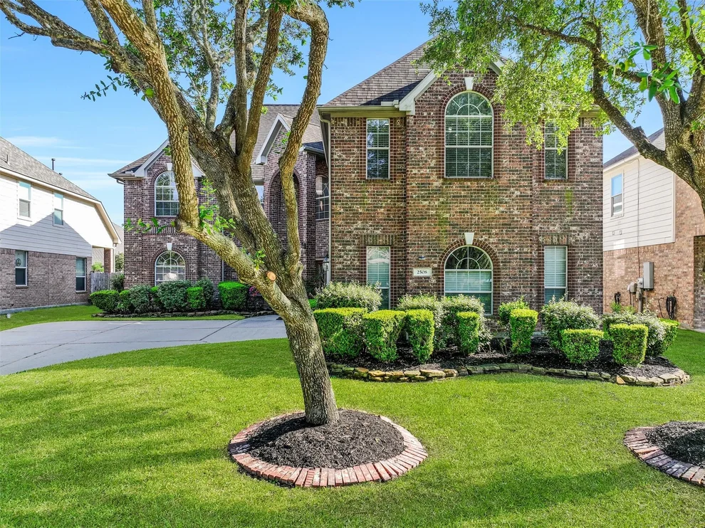 Unit for sale at 2508 Rockygate Lane, Friendswood, TX 77546