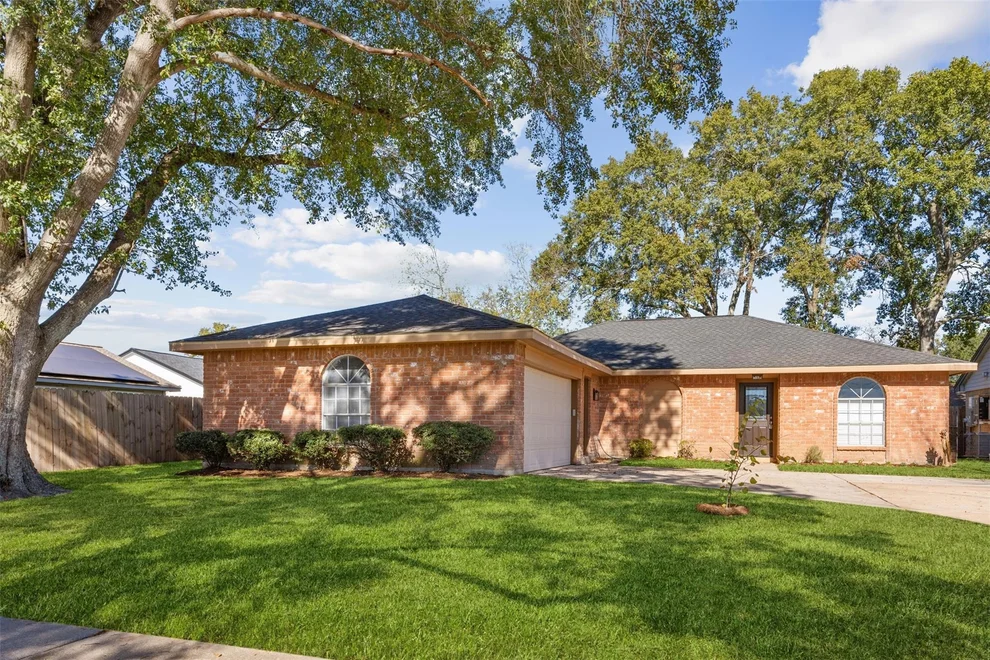 Unit for sale at 14030 Montaigne Drive, Cypress, TX 77429