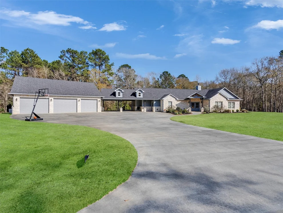 Unit for sale at 437 Westridge Park, Livingston, TX 77351