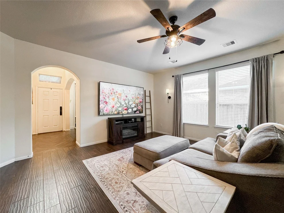 Unit for sale at 218 Rippling Creek Lane, Alvin, TX 77511