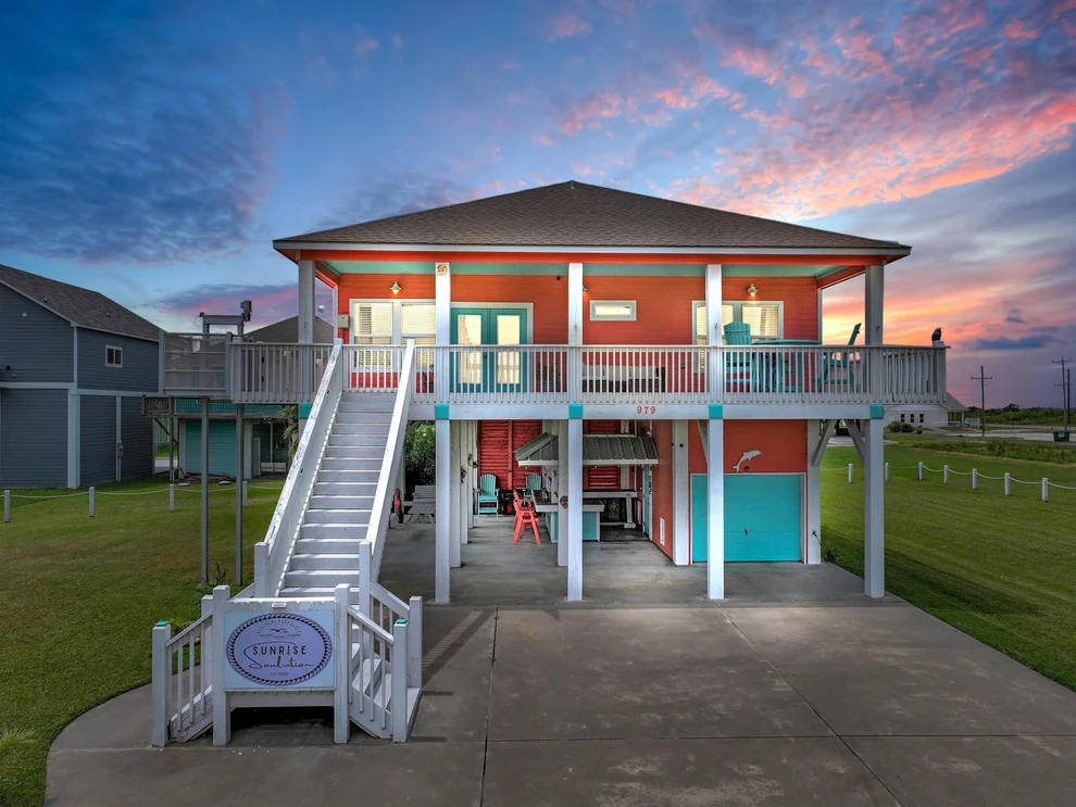 Unit for sale at 979 Palmridge Drive, Crystal Beach, TX 77650