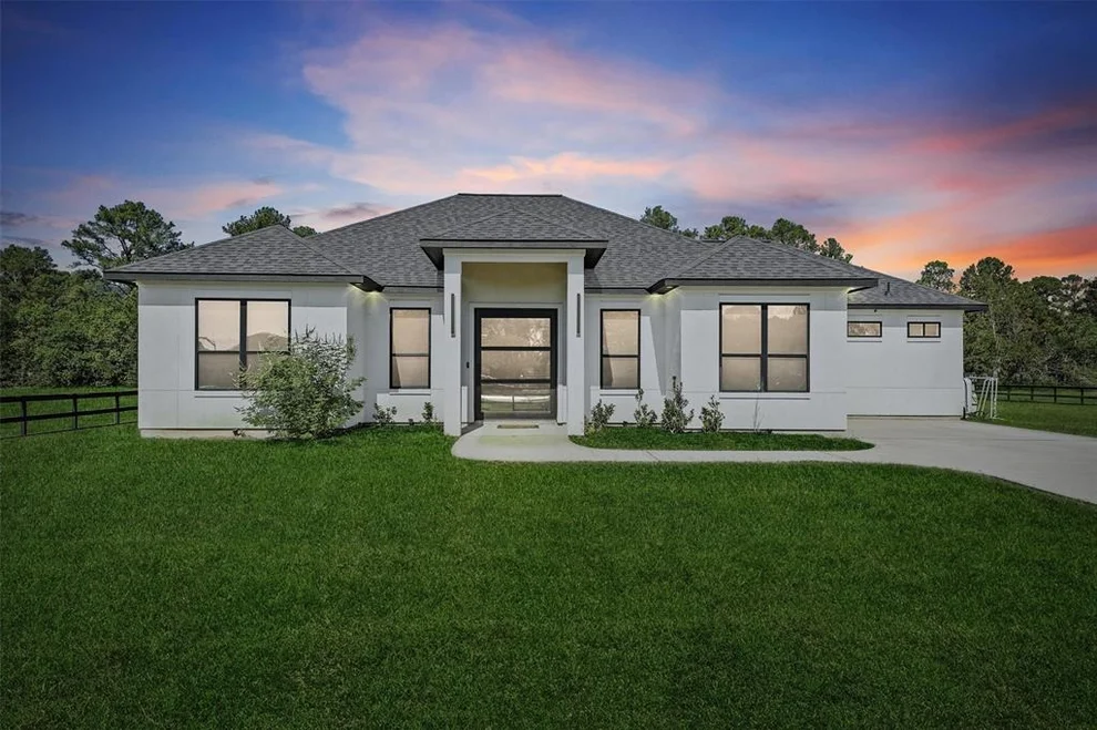 Unit for sale at 4007 Sherri Lane, Crosby, TX 77532