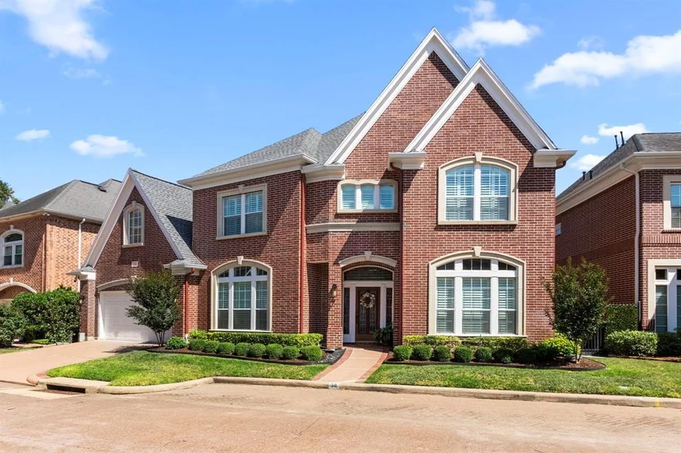 Unit for sale at 38 Ambleside Crescent Drive, Sugar Land, TX 77479