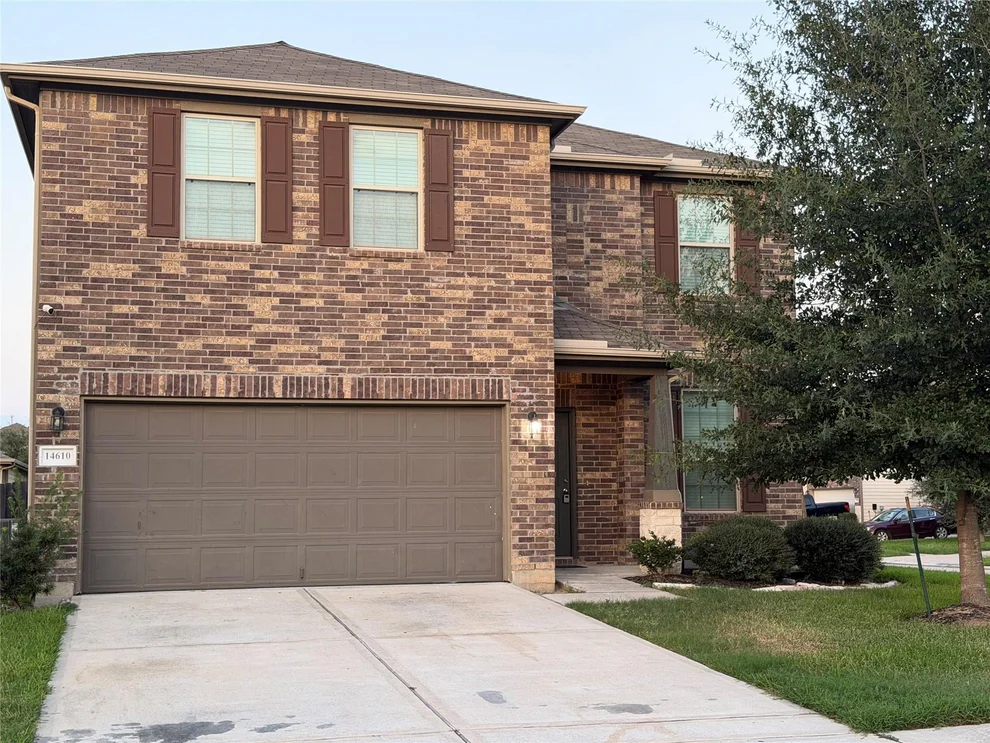 Unit for sale at 14610 Auburn Dusk Dr, Houston, TX 77069