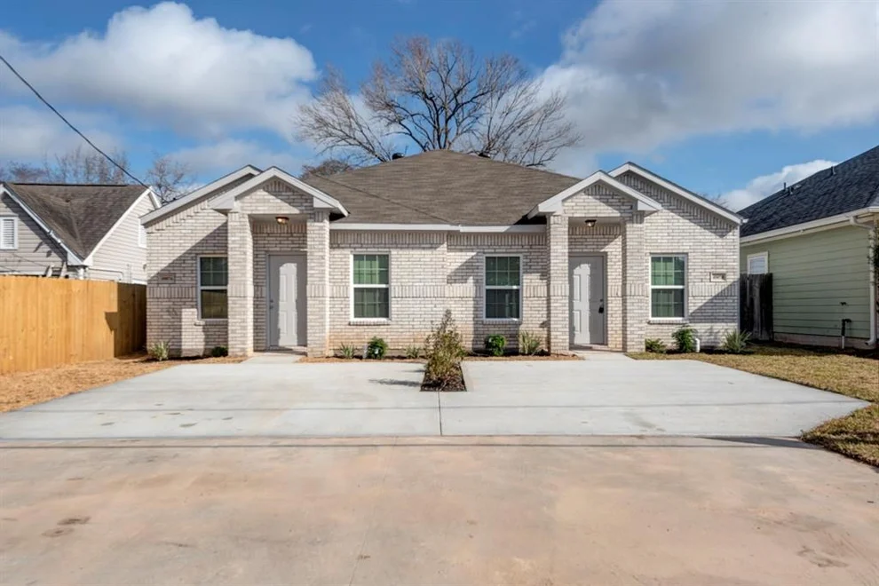 Unit for sale at 4507 White Rock Street, Houston, TX 77051