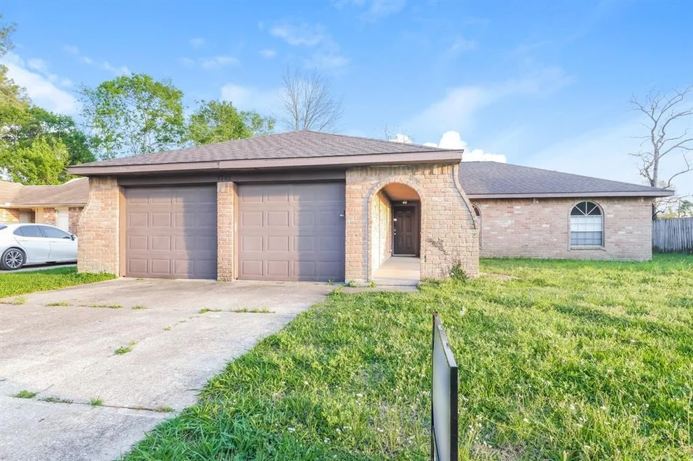 Unit for sale at 5506 Lynngate Drive, Spring, TX 77373