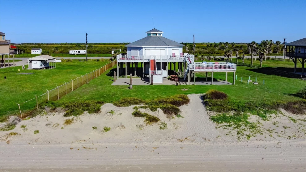 Unit for sale at 1508 Highway 87, Gilchrist, TX 77617