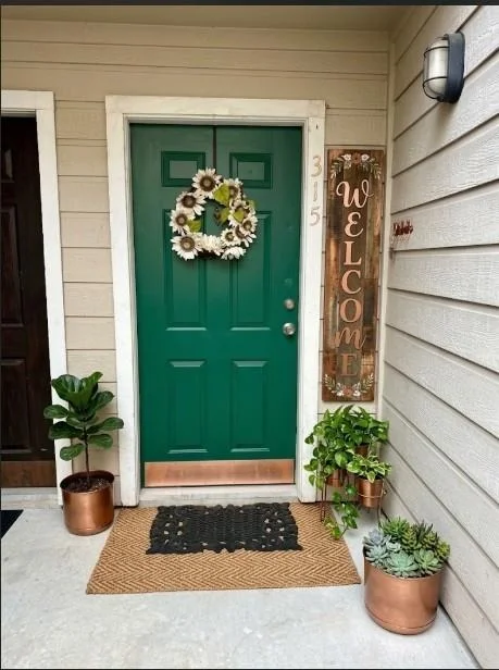 Unit for sale at 12660 Ashford Point Drive, Houston, TX 77082