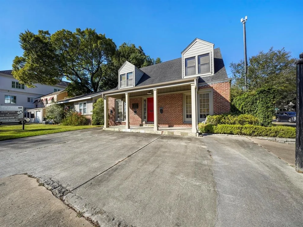 Unit for sale at 2402 Quenby Street, Houston, TX 77005