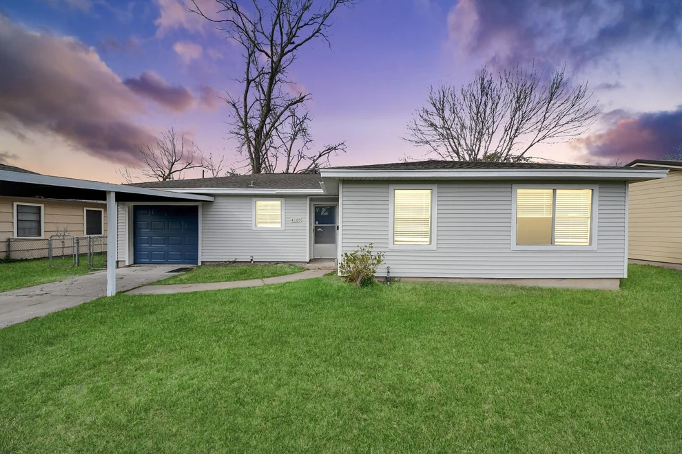 Unit for sale at 4609 Ray Street, Pearland, TX 77581