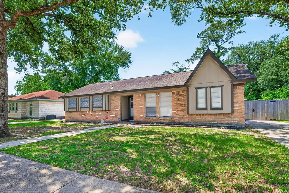 Unit for sale at 23235 Earlmist Drive, Spring, TX 77373