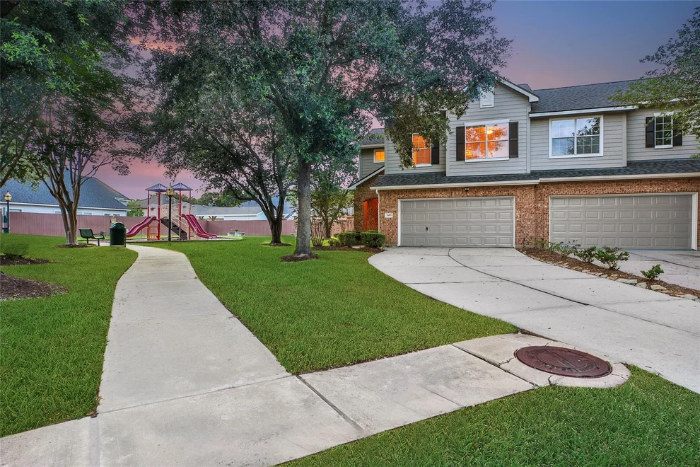 Unit for sale at 5403 Canyon Hollow Drive, Houston, TX 77084