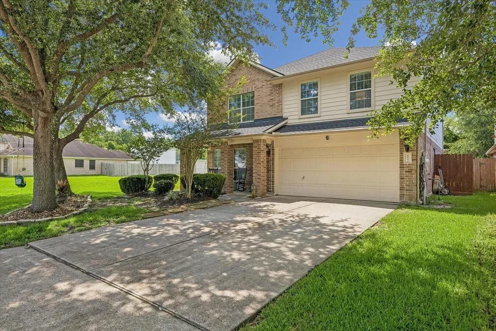 Unit for sale at 1041 Riverwood Drive, Dickinson, TX 77539