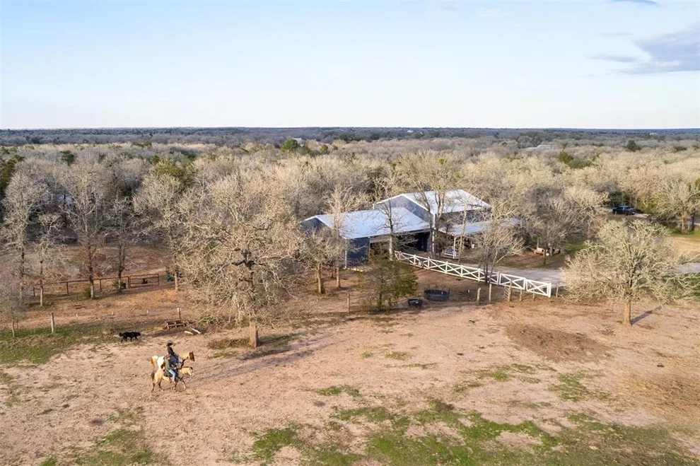 Unit for sale at 276 Lois Lane, Paige, TX 78659