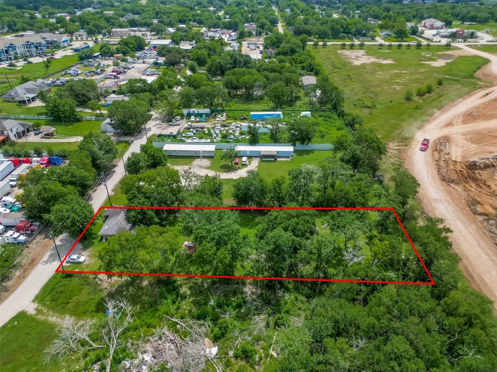 Unit for sale at 403 Hillsman Lane, Sugar Land, TX 77498