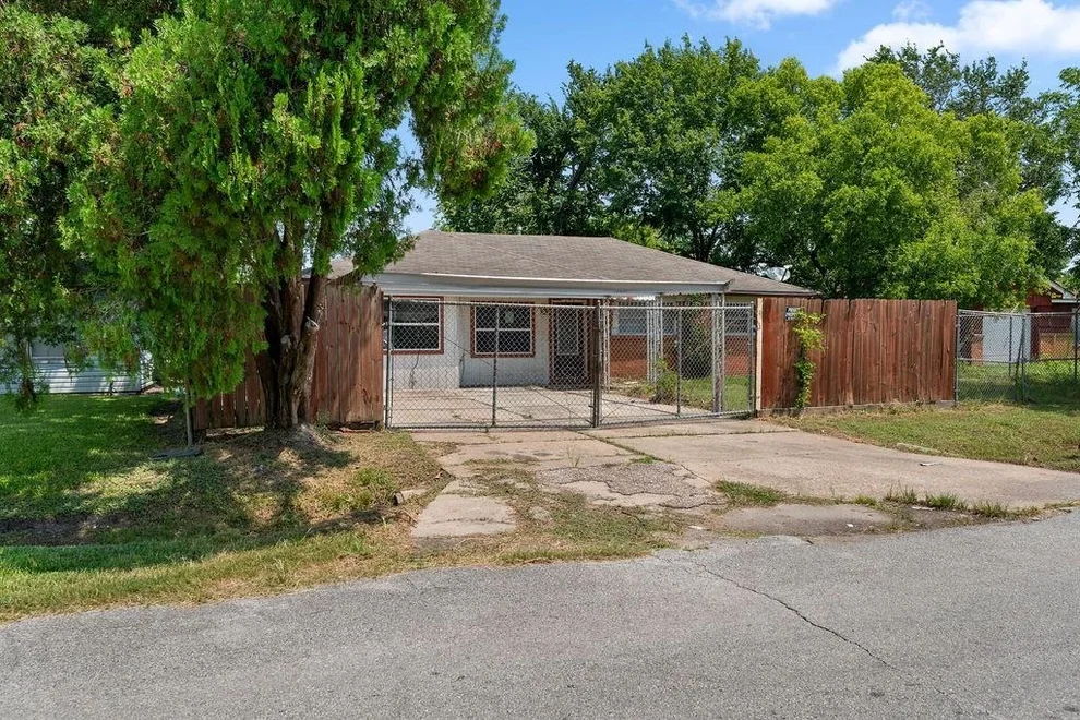 Unit for sale at 7417 Miley Street, Houston, TX 77028