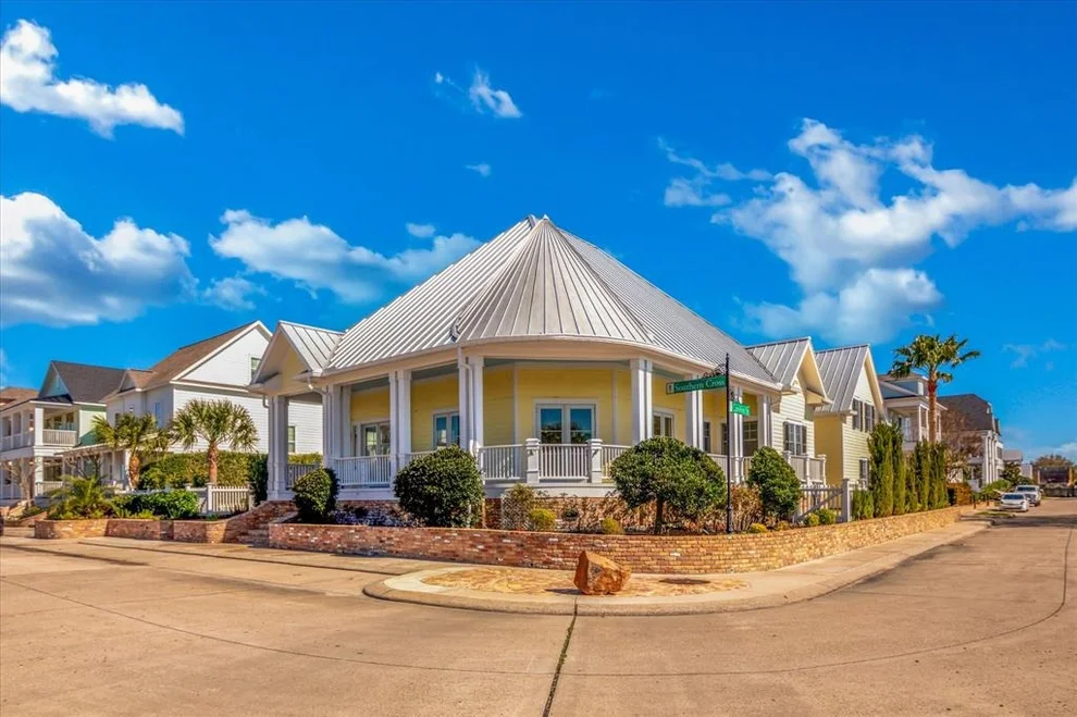 Unit for sale at 5 Southern Cross, Galveston, TX 77554