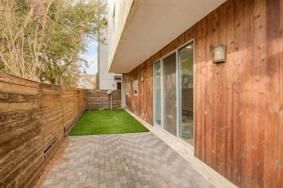 Unit for sale at 3910 Austin Street, Houston, TX 77004