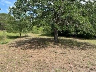 Unit for sale at 207 Joe Cole Lane, Smithville, TX 78957