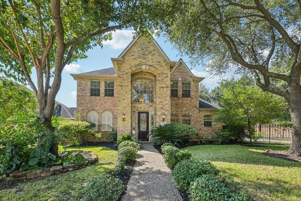 Unit for sale at 13331 Brentonwood Lane, Houston, TX 77077