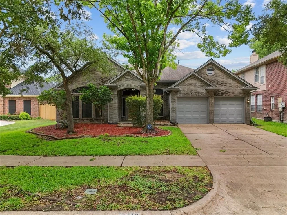 Unit for sale at 110 Crimson Bay Drive, League City, TX 77573