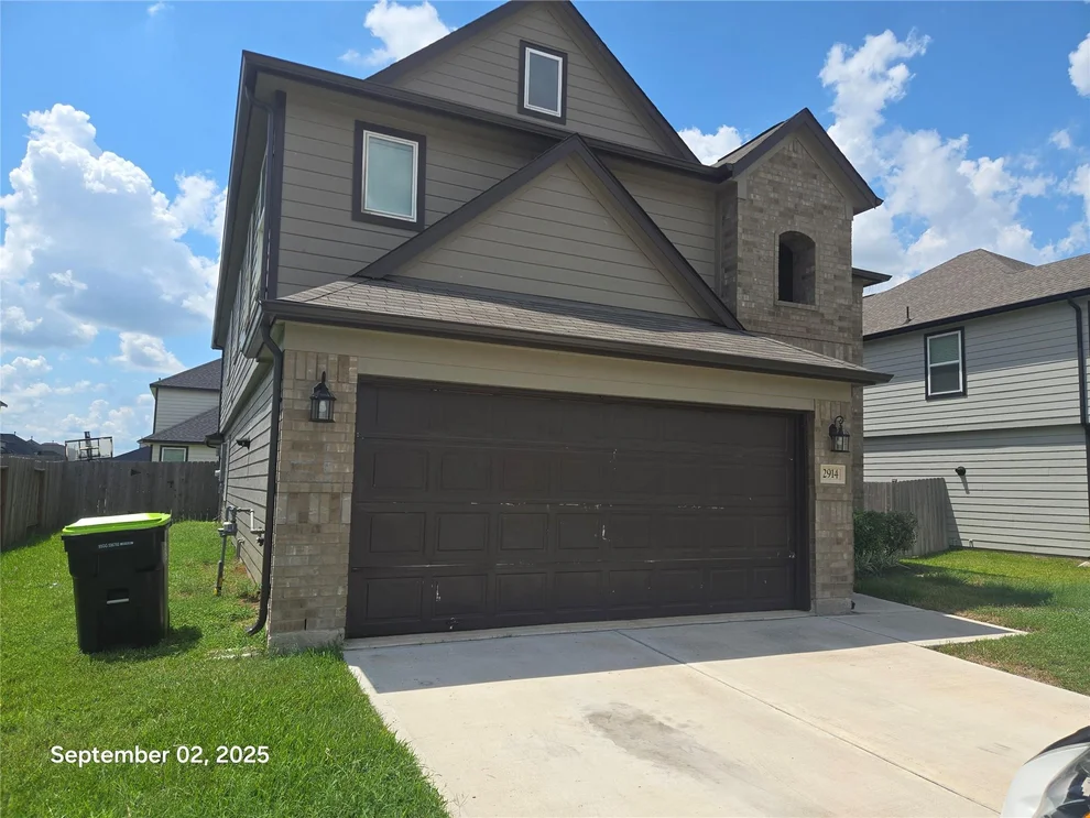 Unit for sale at 2914 Godric Hollow Lane, Rosenberg, TX 77471