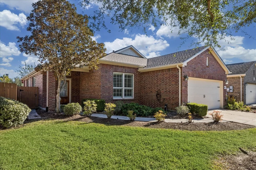 Unit for sale at 1668 Cecina Street, League City, TX 77573