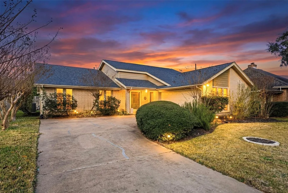 Unit for sale at 2907 Pasture Lane, Sugar Land, TX 77479
