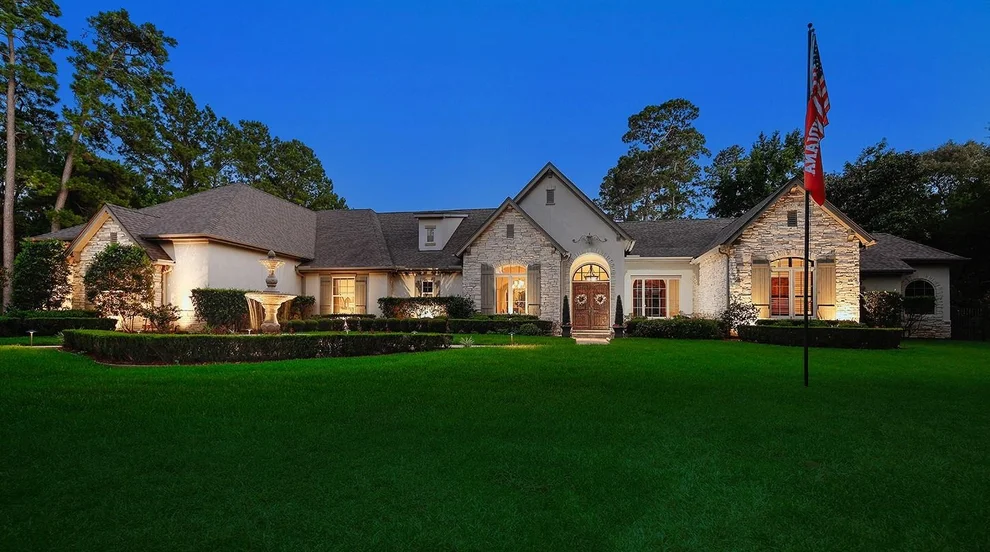 Unit for sale at 119 Angel Leaf Road, The Woodlands, TX 77380