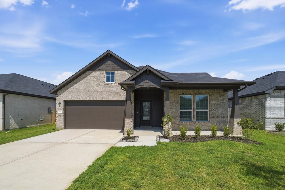 Unit for sale at 822 White Pine Haven Lane, Crosby, TX 77532