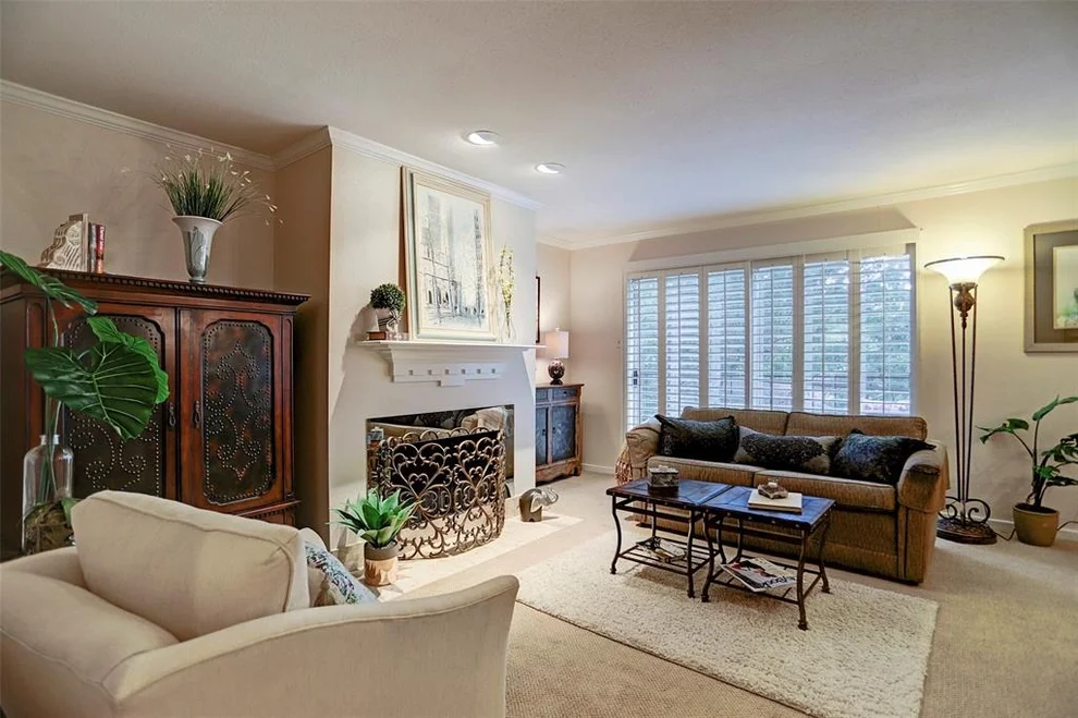 Unit for sale at 2333 Bering Drive, Houston, TX 77057